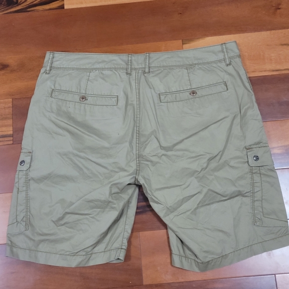 Jeremiah Cargo Shorts - Picture 4 of 7